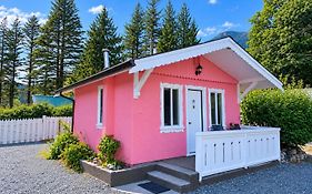Richca Chalets Resort